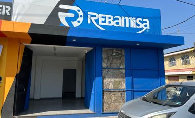 Local en renta sobre Av. Morelos, salida a Salamanca!  Excelente ubicación a la altura del puente de La Soledad, ideal para negocio u oficina.