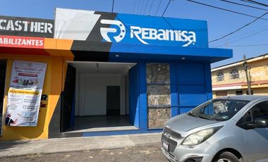 Local en renta sobre Av. Morelos, salida a Salamanca!  Excelente ubicación a la altura del puente de La Soledad, ideal para negocio u oficina.