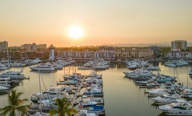 Casa con Muelle Privado en Marina Vallarta