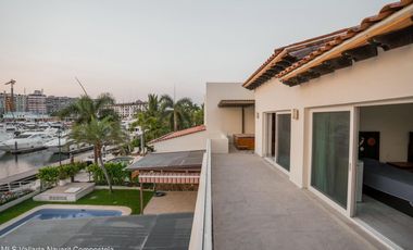 Casa con Muelle Privado en Marina Vallarta