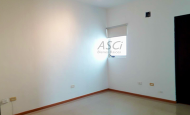 CASA EN RENTA CUMBRES LE FONTAINE * EXCELENTE UBICACIÓN