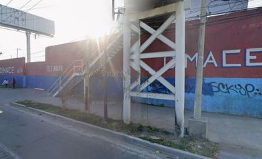 Terreno - Bodega en VENTA / RENTA sobre Calzada Lázaro Cárdenas en ESQUINA