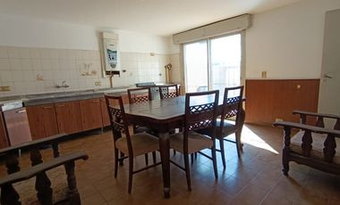 🏠AMPLIO DEPARTAMENTO EN ALQUILER 🏠
