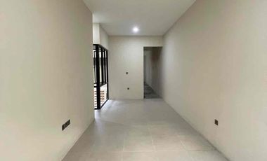 di sewakan rumah for rent  cipete brand new house dalam komplek dekat Ke MRT Haji Nawi
