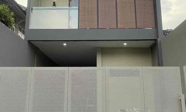 di sewakan rumah for rent  cipete brand new house dalam komplek dekat Ke MRT Haji Nawi