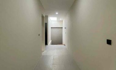 di sewakan rumah for rent  cipete brand new house dalam komplek dekat Ke MRT Haji Nawi