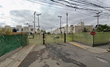 Casa en recuperación bancaria en MZ 012, Fraccionamiento Los Olivos II, San José del Puente, Estado de México. (NO SE ACEPTAN CREDITOS)