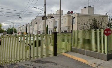 Casa en recuperación bancaria en MZ 012, Fraccionamiento Los Olivos II, San José del Puente, Estado de México. (NO SE ACEPTAN CREDITOS)