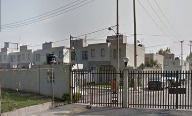 Casa en recuperación bancaria en MZ 012, Fraccionamiento Los Olivos II, San José del Puente, Estado de México. (NO SE ACEPTAN CREDITOS)