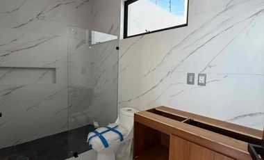 *CASA NUEVA EN VENTA EN BOSQUES DE LA VICTORIA A SOLO 3 CUADRAS DE EXPO GUADALAJARA*