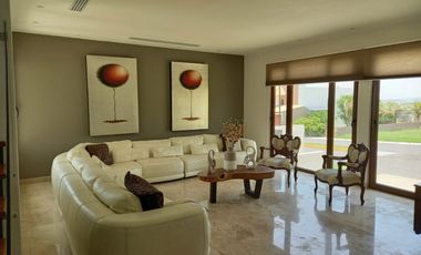 Residencia en venta de alta gama en Fracc. Villas Coral Alvarado Veracruz.