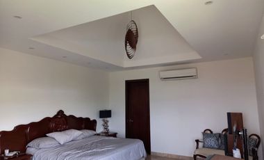 Residencia en venta de alta gama en Fracc. Villas Coral Alvarado Veracruz.