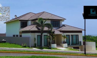 Residencia en venta de alta gama en Fracc. Villas Coral Alvarado Veracruz.