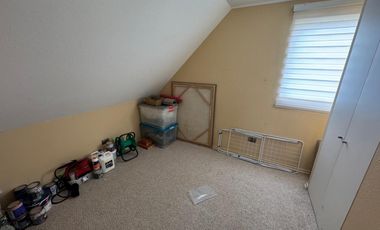 ARRIENDO CASA ESQUINA EN PUERTAS DEL SOL CURAUMA 3D 2B