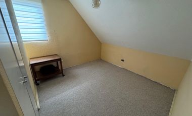 ARRIENDO CASA ESQUINA EN PUERTAS DEL SOL CURAUMA 3D 2B