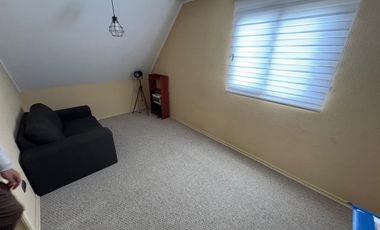 ARRIENDO CASA ESQUINA EN PUERTAS DEL SOL CURAUMA 3D 2B