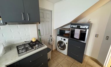 ARRIENDO CASA ESQUINA EN PUERTAS DEL SOL CURAUMA 3D 2B