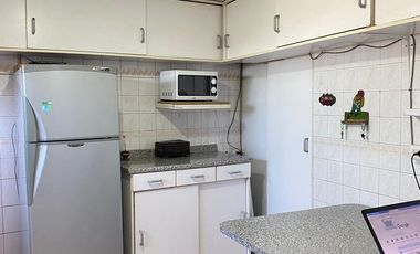 Se vende amplia casa, apta credito hipotecario 7 dormitorios, 10 estacionamientos