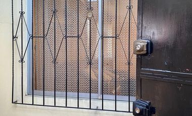 Se vende amplia casa, apta credito hipotecario 7 dormitorios, 10 estacionamientos