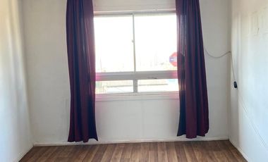 Se vende amplia casa, apta credito hipotecario 7 dormitorios, 10 estacionamientos