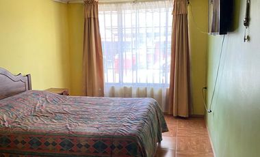 Se vende amplia casa, apta credito hipotecario 7 dormitorios, 10 estacionamientos