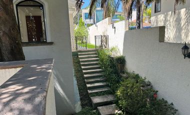 INCREIBLE RESIDENCIA EN VENTA EN EL PALOMAR SECCION BOSQUES