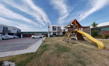 CASA EN RENTA DOS RECAMARAS CON BAÑO CADA UNA CUATLANCINGO