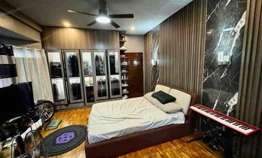 With Swimming Pool Elegant House in Maria Luisa Subdivision