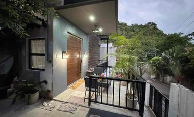 With Swimming Pool Elegant House in Maria Luisa Subdivision