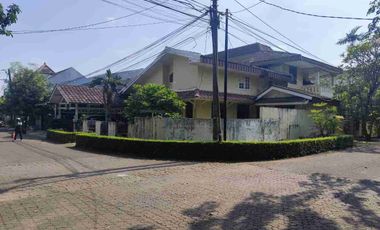 Rumah di Hoek harga Murah
