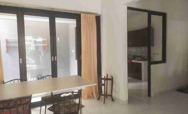 JUAL CEPAT RUMAH  DI CLUSTER MELIA GROVE BINTARO