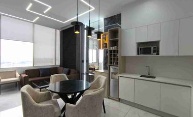 En venta suite AMOBLADA, Urb. Titanium 1