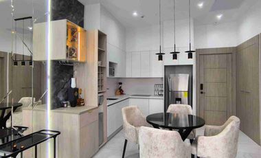 En venta suite AMOBLADA, Urb. Titanium 1