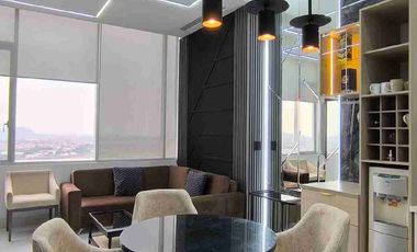 En venta suite AMOBLADA, Urb. Titanium 1