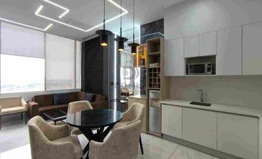 En alquiler suite AMOBLADA. Titanium 1