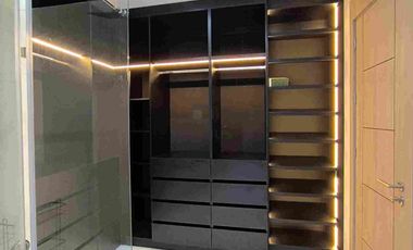 En alquiler suite AMOBLADA. Titanium 1