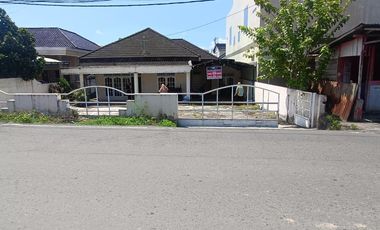 DIJUAL RUMAH TENGAH KOTA AREA DEMANG PALEMBANG – 5 MENIT KE JALAN SOEKARNO HATTA