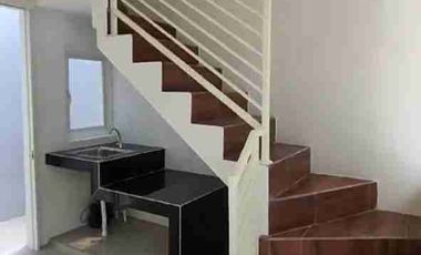 Sisa 2 unit Rumah 2 lantai di Nginden Surabaya