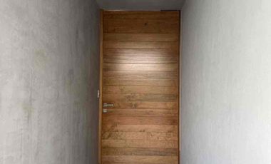 CASA EN RENTA LOMAS DE VISTA BELLA HAB. EN PLANTA BAJA