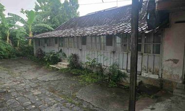 Dijual Rumah Hitungan Tanah Lokasi Solo Luas 700m2
