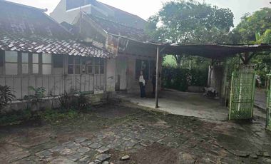 Dijual Rumah Hitungan Tanah Lokasi Solo Luas 700m2