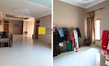 DIJUAL CEPAT RUMAH 2 LANTAI DAERAH TENGAH KOTA