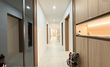 4-Bedroom Classic Unit Condominium FOR SALE