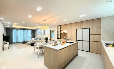 4-Bedroom Classic Unit Condominium FOR SALE