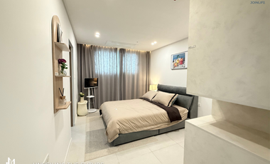 4-Bedroom Classic Unit Condominium FOR SALE