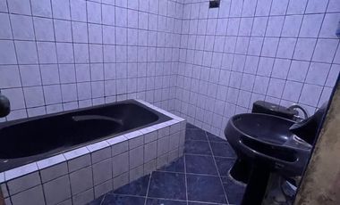 VENTA DE CASA EN URB. LAS BRISAS DE OQUENDO CALLAO 120MT 2 / 2 PISOS