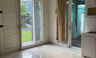 Dijual Cepat rumah dekat pintu tol, dekat pasmod, dekat stasiun, dekat sekolah, dekat RS di Neo Catalonia Nusaloka BSD Tangsel.