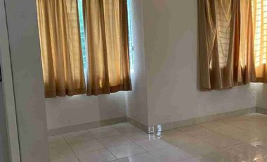 Dijual Cepat rumah dekat pintu tol, dekat pasmod, dekat stasiun, dekat sekolah, dekat RS di Neo Catalonia Nusaloka BSD Tangsel.