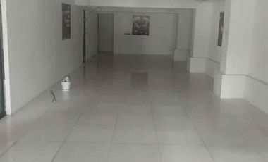 RENTO LOCAL  comercial o oficinas