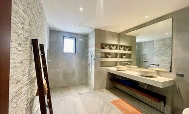 Luxurious 4BR Villa Freehold with Sea Views in Plailaem, Koh Samui